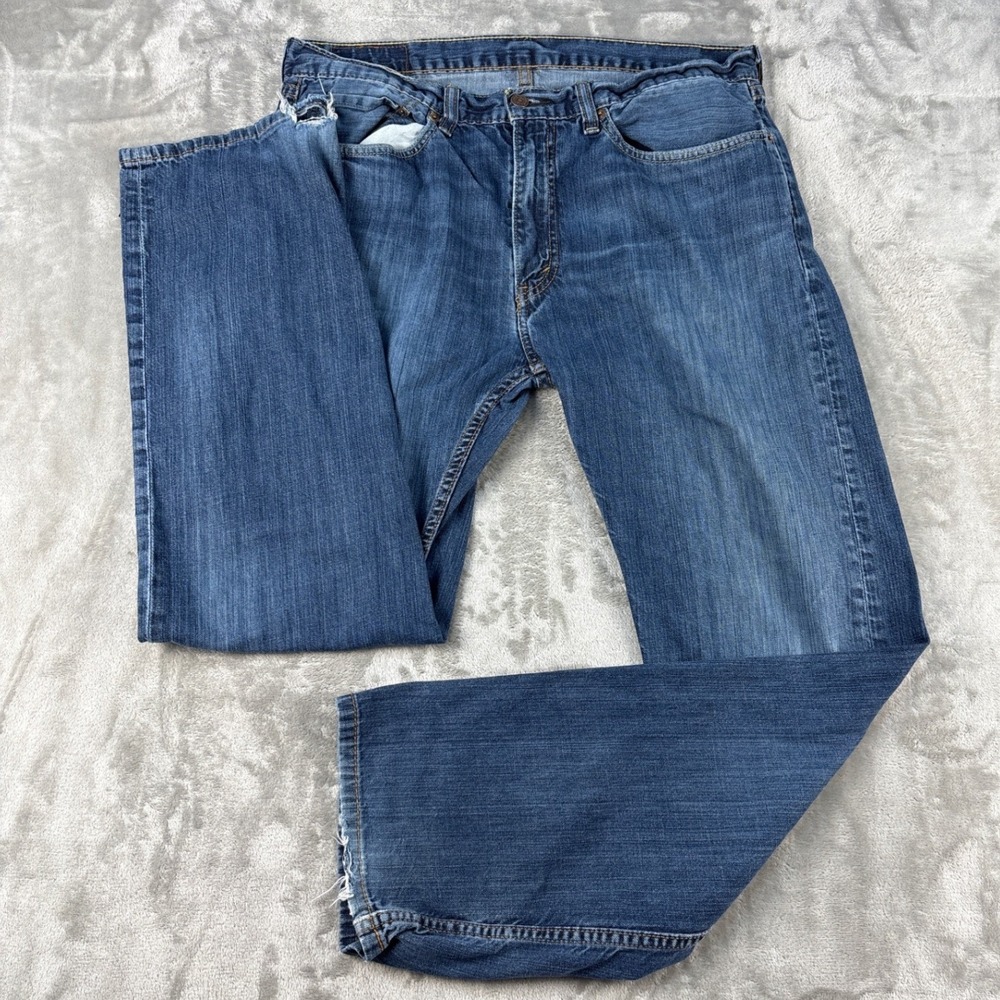 Levi's Jeans Mens 34x32 505 Regular Fit Blue Straight Leg Distressed Denim